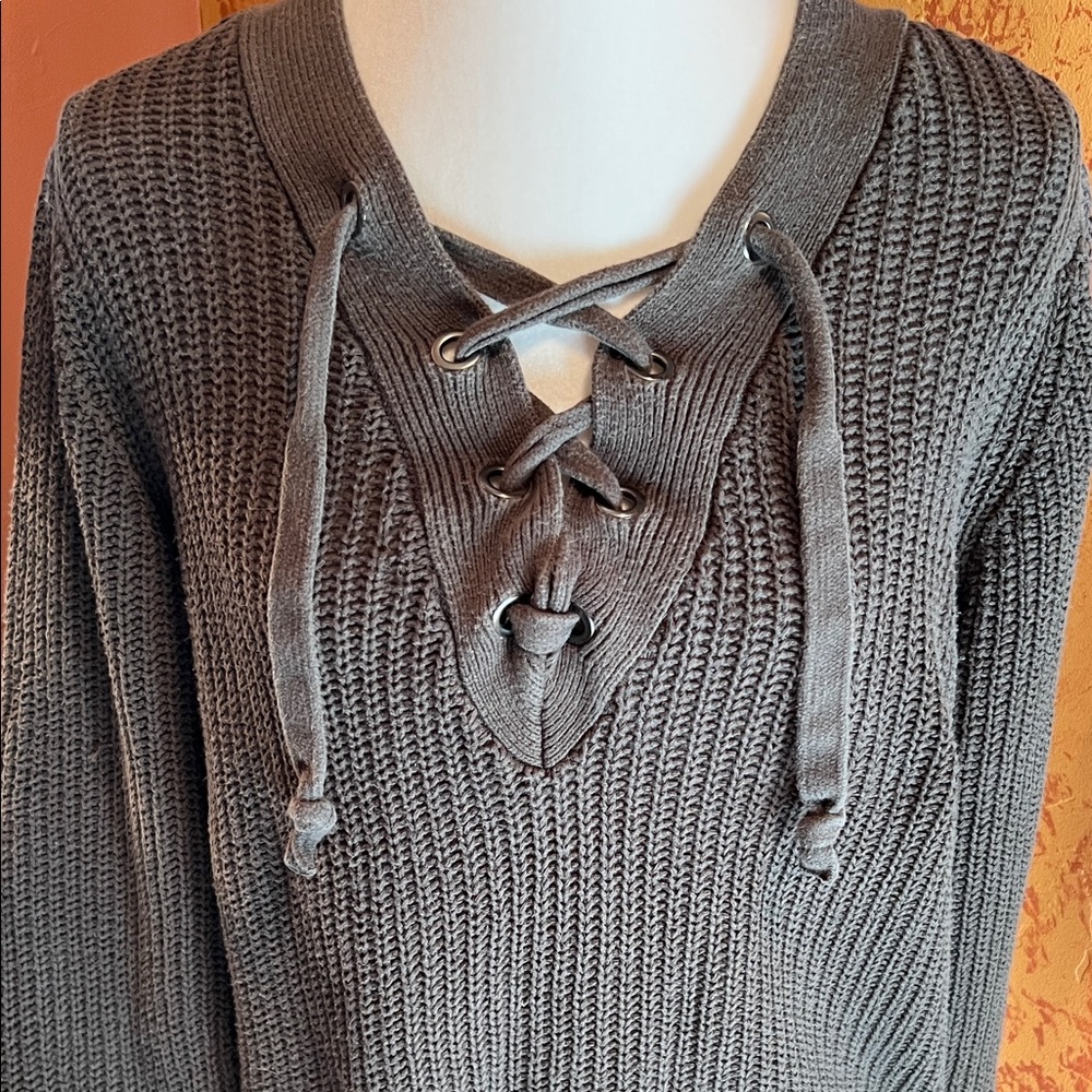 If It Were Me*Cotton V-Neck Lace-Up Sweater